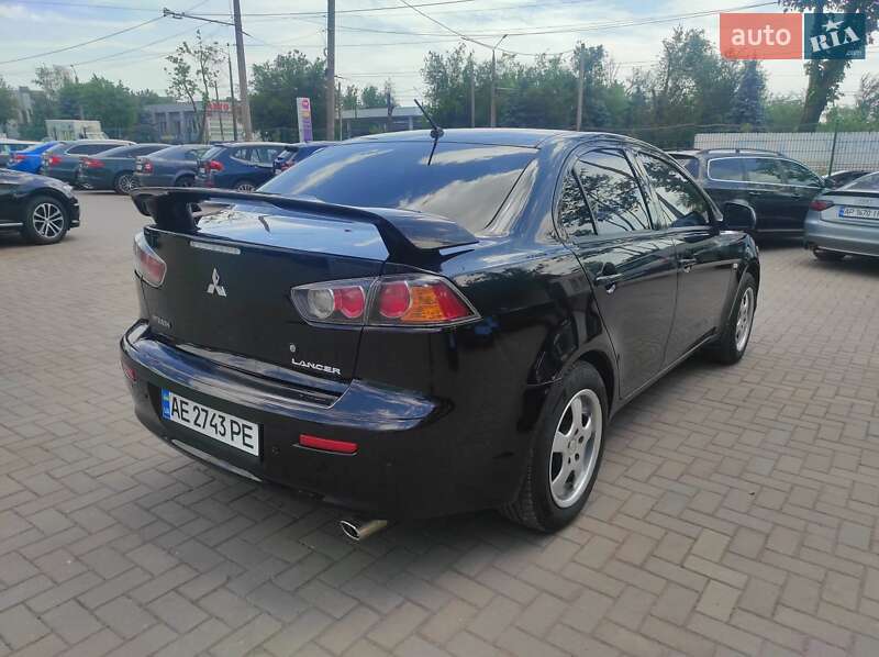 Седан Mitsubishi Lancer 2011 в Кривому Розі