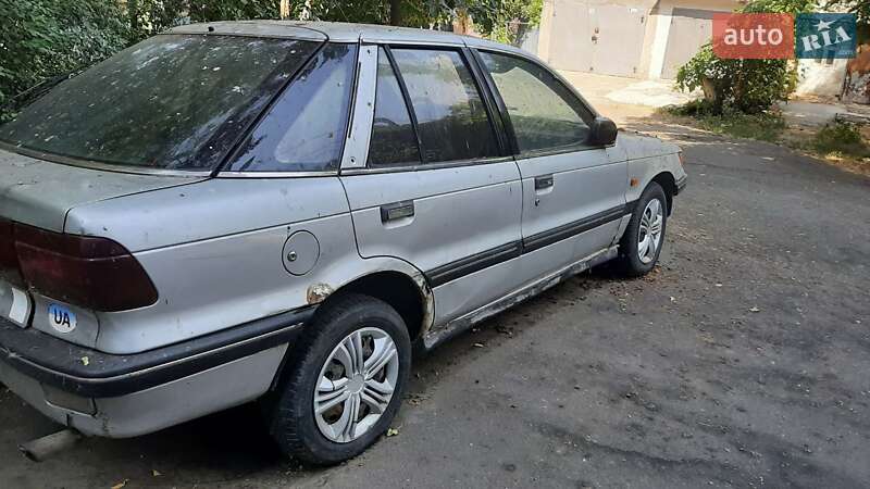 Седан Mitsubishi Lancer 1991 в Одесі