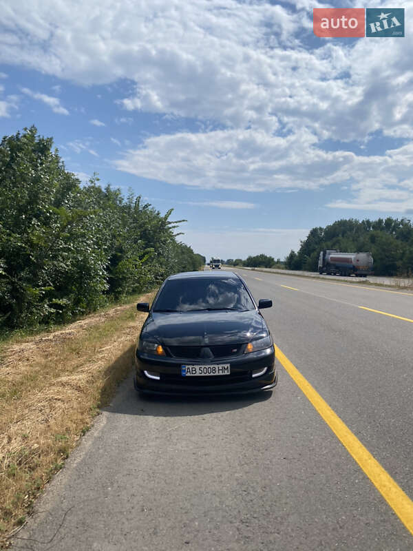 Седан Mitsubishi Lancer 2006 в Гайсину