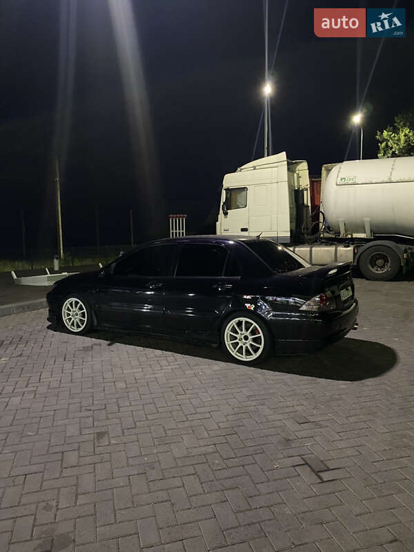 Седан Mitsubishi Lancer 2006 в Гайсину