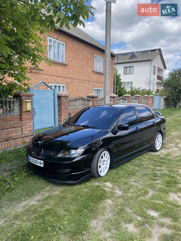 Седан Mitsubishi Lancer 2006 в Гайсину