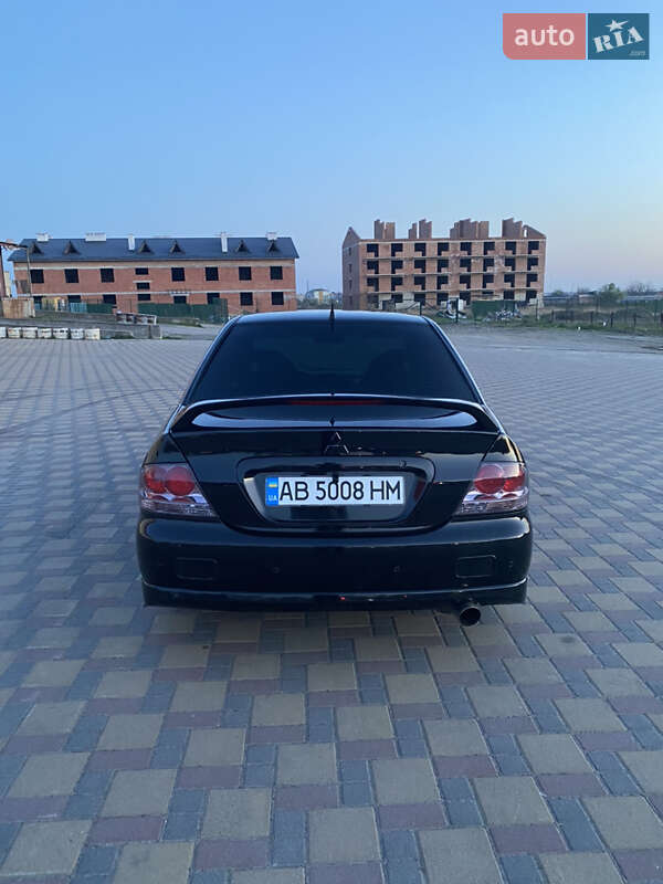 Седан Mitsubishi Lancer 2006 в Гайсину