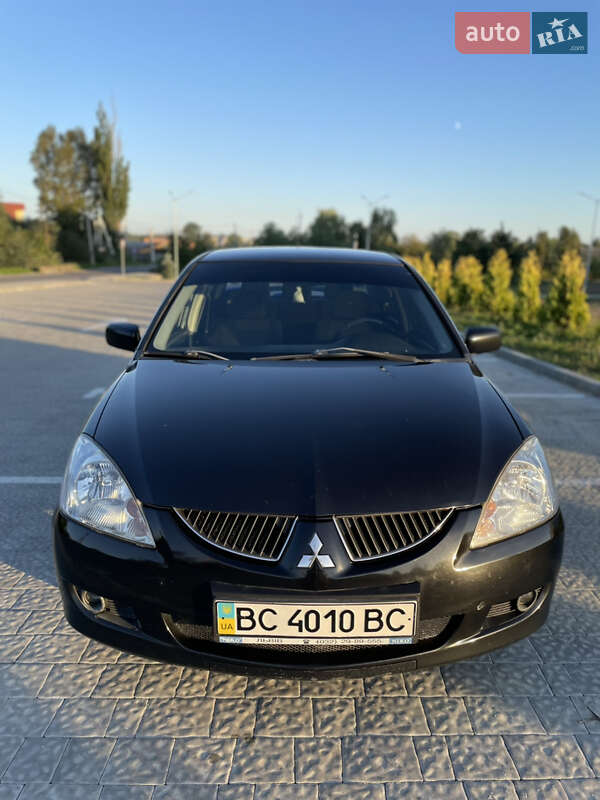 Седан Mitsubishi Lancer 2004 в Львові фото 2 Седан Mitsubishi Lancer 2004 в Львові