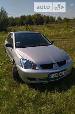 Седан Mitsubishi Lancer 2008 в  фото 2 Седан Mitsubishi Lancer 2008 в