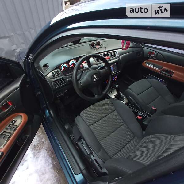 Седан Mitsubishi Lancer 2006 в Полтаве