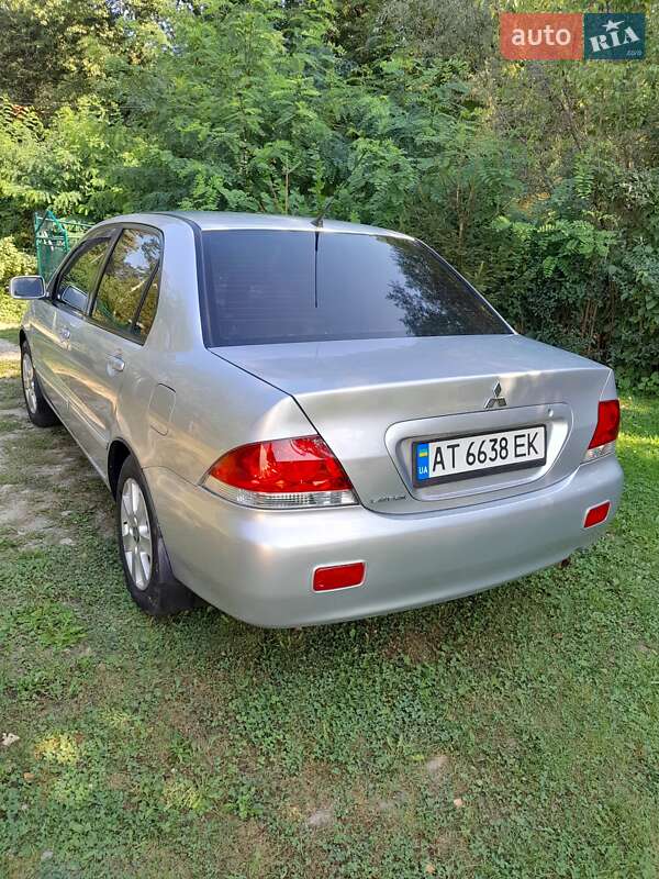 Седан Mitsubishi Lancer 2006 в Ивано-Франковске