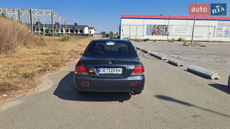 Седан Mitsubishi Lancer 2004 в Чернигове