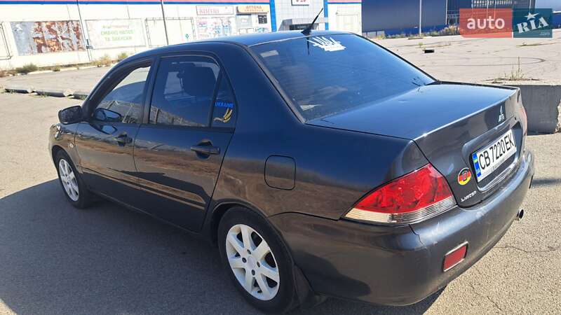 Седан Mitsubishi Lancer 2004 в Чернигове