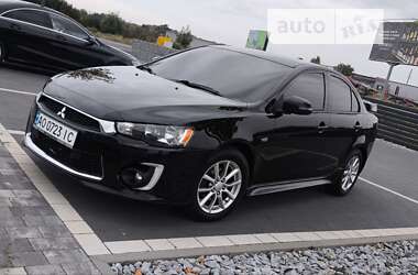 Седан Mitsubishi Lancer 2016 в Мукачевому