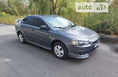 Седан Mitsubishi Lancer 2008 в Киеве