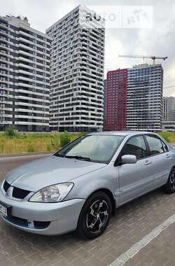 Седан Mitsubishi Lancer 2008 в Киеве