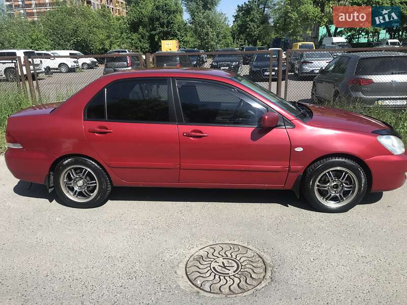 Универсал Mitsubishi Lancer 2006 в Новоукраинке