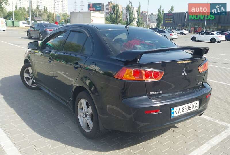 Седан Mitsubishi Lancer 2007 в Киеве