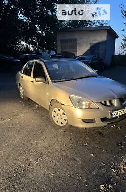 Седан Mitsubishi Lancer 2004 в Києві