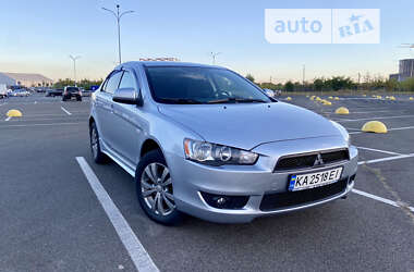 Седан Mitsubishi Lancer 2007 в Киеве