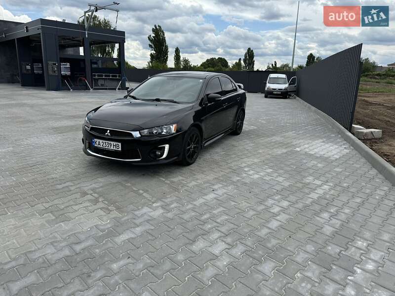 Седан Mitsubishi Lancer 2017 в 