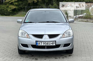 Седан Mitsubishi Lancer 2003 в Долине