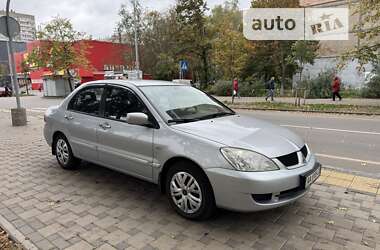 Седан Mitsubishi Lancer 2007 в Киеве