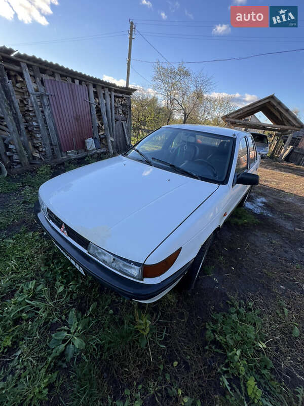 Седан Mitsubishi Lancer 1991 в Любомле