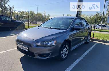 Седан Mitsubishi Lancer 2011 в Києві