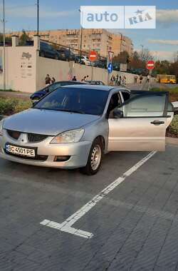 Седан Mitsubishi Lancer 2004 в Львові