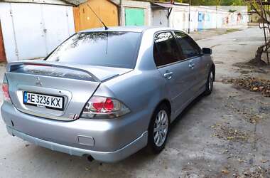 Седан Mitsubishi Lancer 2004 в Нікополі