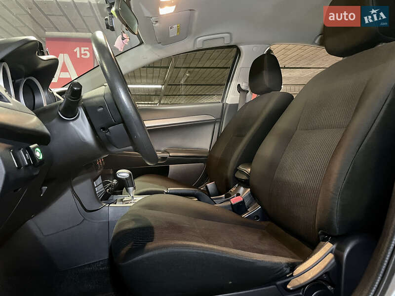 Седан Mitsubishi Lancer 2015 в Киеве фото 21 Седан Mitsubishi Lancer 2015 в Киеве
