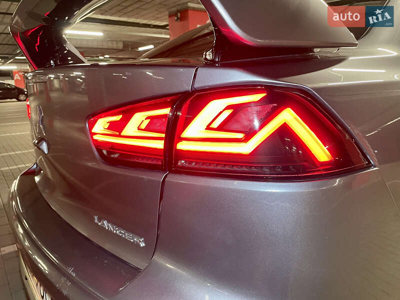Седан Mitsubishi Lancer 2015 в Киеве фото 28 Седан Mitsubishi Lancer 2015 в Киеве