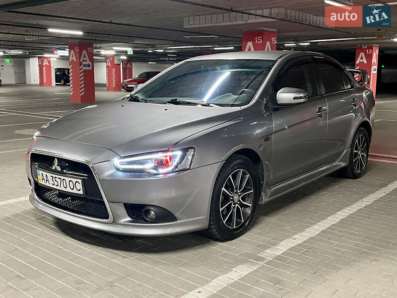 Седан Mitsubishi Lancer 2015 в Киеве фото 33 Седан Mitsubishi Lancer 2015 в Киеве