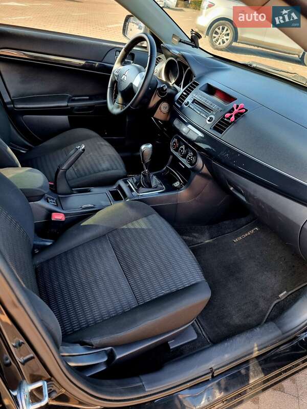 Седан Mitsubishi Lancer 2012 в Житомире