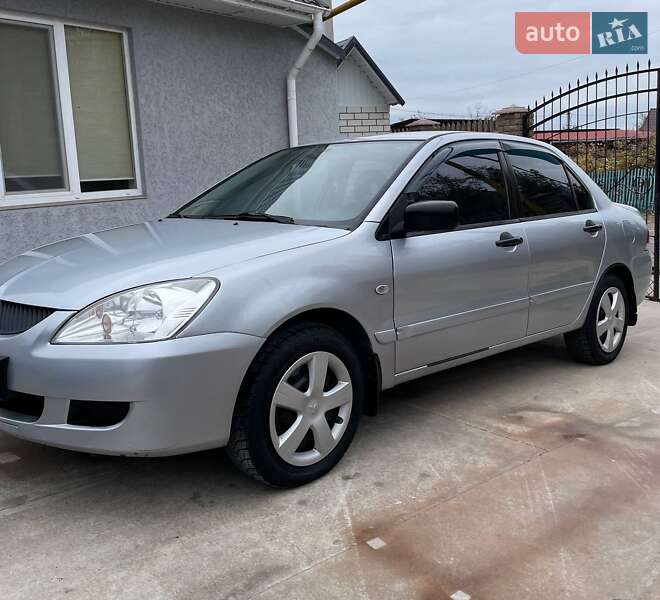 Mitsubishi Lancer 2005