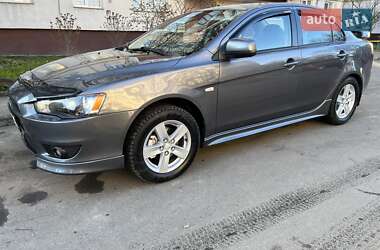 Седан Mitsubishi Lancer 2008 в Чернівцях