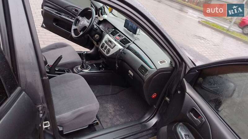 Седан Mitsubishi Lancer 2004 в Хмельницком