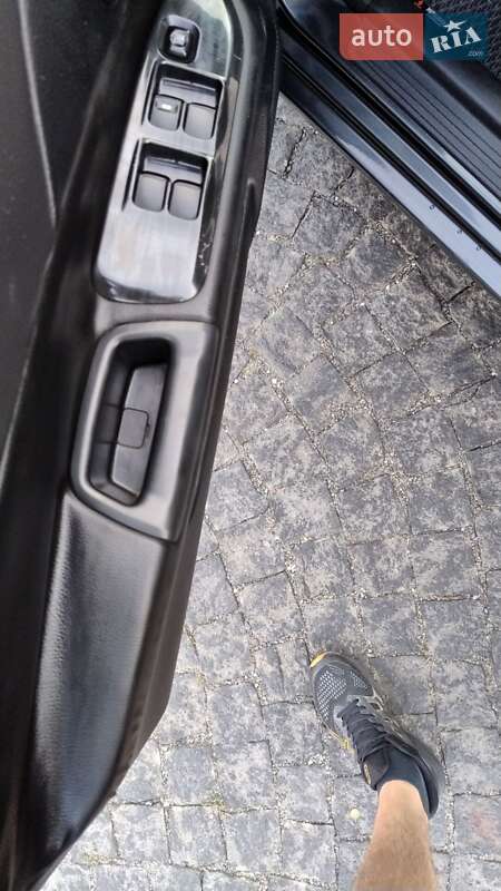 Седан Mitsubishi Lancer 2004 в Хмельницком