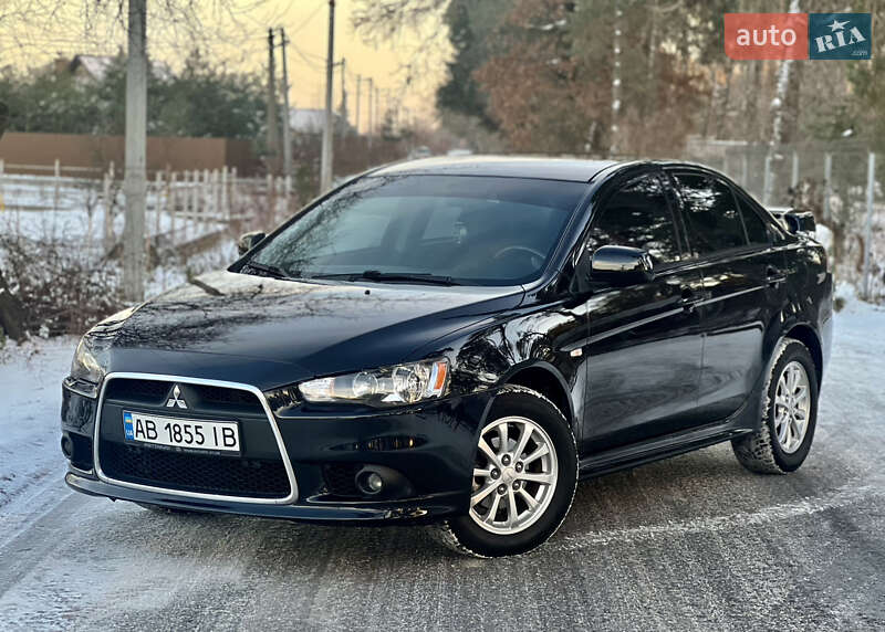 Седан Mitsubishi Lancer 2012 в Виннице