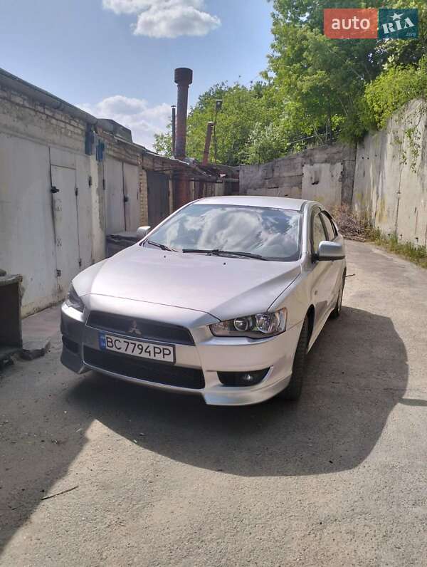 Седан Mitsubishi Lancer 2009 в 