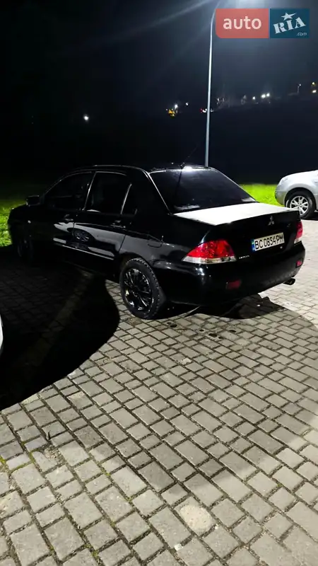 Mitsubishi Lancer