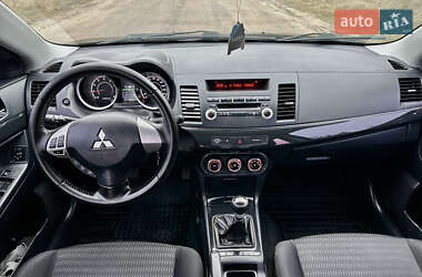 Седан Mitsubishi Lancer 2012 в Охтирці