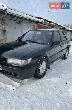 Седан Mitsubishi Lancer 1993 в Львове