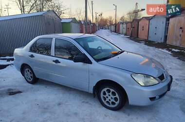 Седан Mitsubishi Lancer 2004 в Львове