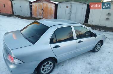 Седан Mitsubishi Lancer 2004 в Львове