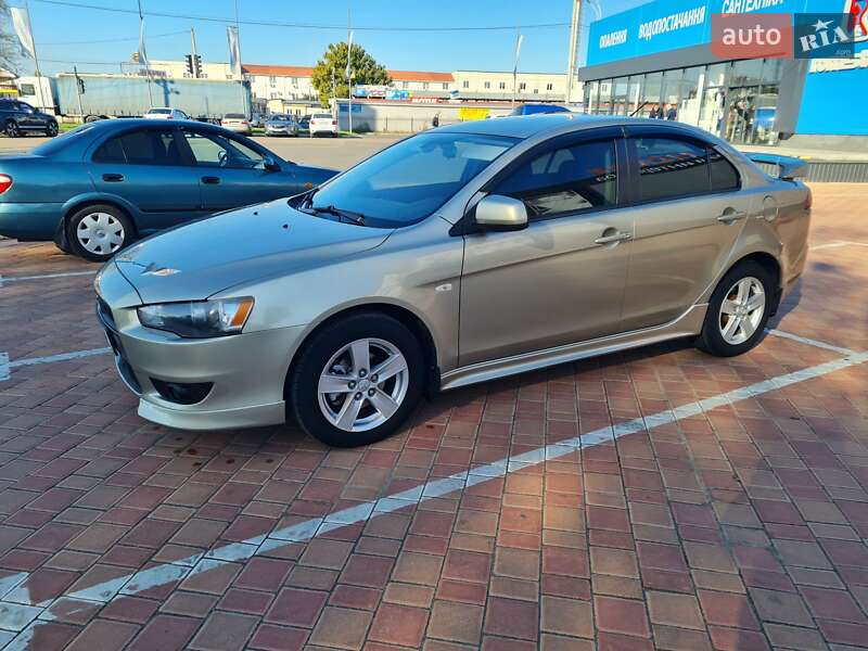 Седан Mitsubishi Lancer 2008 в Одессе