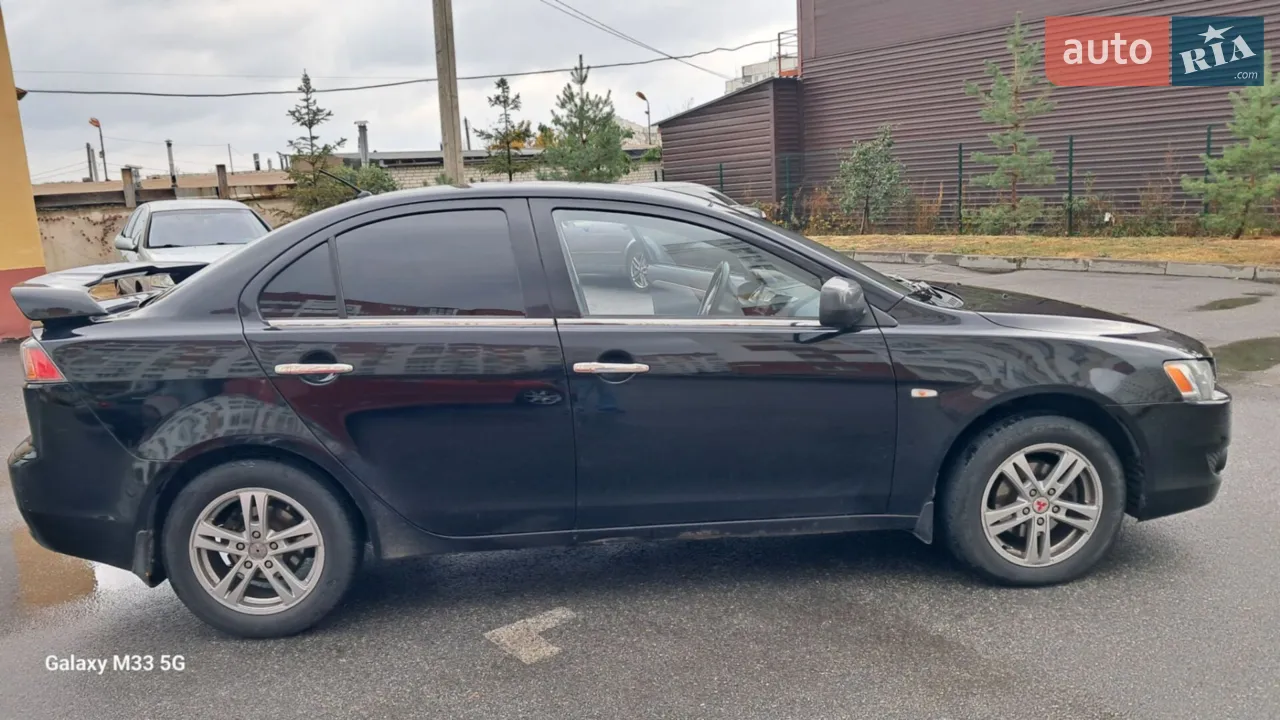 2011 Mitsubishi Lancer - мініатюра 24