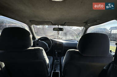 Седан Mitsubishi Lancer 1995 в 