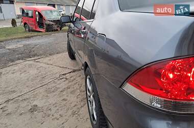 Седан Mitsubishi Lancer 2005 в Зіньківі