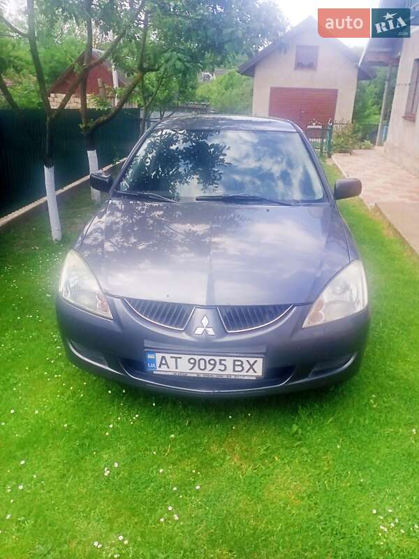 Седан Mitsubishi Lancer 2005 в Тлумаче
