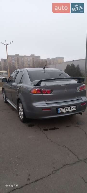 Седан Mitsubishi Lancer 2016 в Кривом Роге