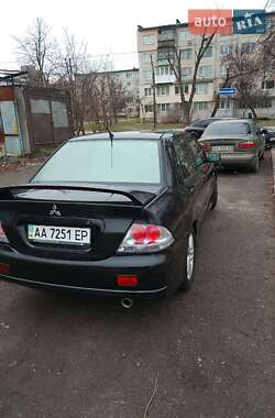 Седан Mitsubishi Lancer 2006 в Киеве