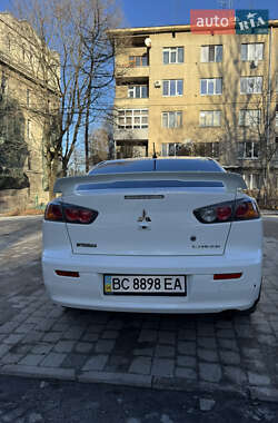 Седан Mitsubishi Lancer 2013 в Львове