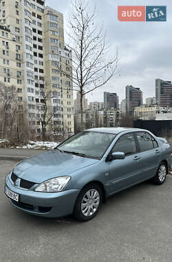 Седан Mitsubishi Lancer 2006 в Киеве